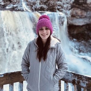 Meet your Posher, Lyza